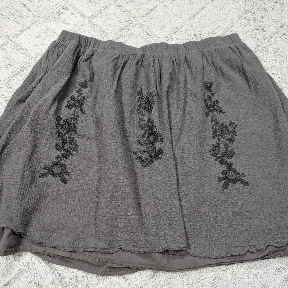 Garnet Hill Skirt Women's L Gray Floral Embroidered Mini Ruffle Lined Boho - Picture 2 of 8
